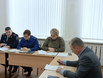 Сегодня состоялось очередное плановое заседание Собрания депутатов Базарно-Карабулакского муниципального района