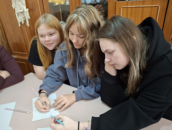 В Алексеевском Доме культуры прошел квиз «Жизнь без вредных привычек»