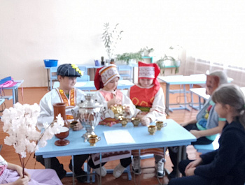 Ветка яблони