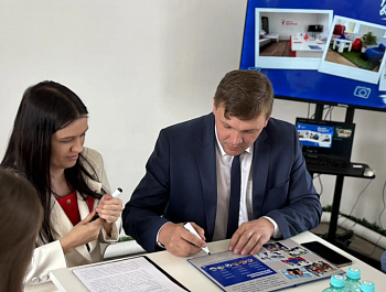 Глава района Андрей Кушнарёв принял участие в открытии Центра «Движения Первых»