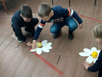 «Я – в семье, семья – во мне»                                                                     Литературно – игровой час