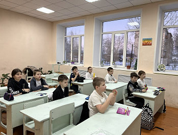 Году единства народов России, посвящается…