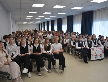 В рамках Всероссийского проекта «Чтецкие программы» Российского общества «Знание» в школе № 2 Базарного Карабулака прошла встреча с актрисой Ольгой Кузьминой