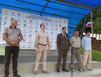 Врип главы района А. Д. Курочкин принял участие в церемонии открытия зонального этапа XXIII Открытого областного турнира по футболу среди дворовых команд на Кубок Губернатора Саратовской области