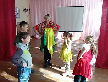 21.02.2026г., на базе СДК с.Вязовка руководитель кружков  провела детскую игровую программу "Масленица пришла-отворяй ворота"