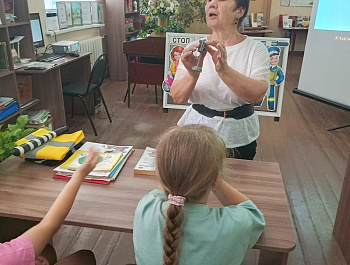 «Я по улице шагаю»                                                                                                                                 Литературно-правовой  мульт-урок