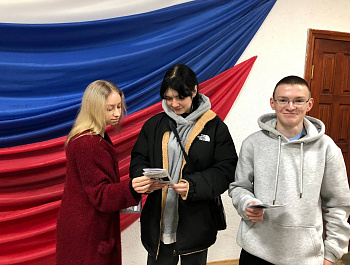 Культорганизатор РДК Карина Березина провела акцию «Алкоголю скажем - НЕТ!»