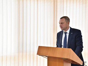 Роман Бусаргин поздравил саратовских следователей с профессиональным праздником 