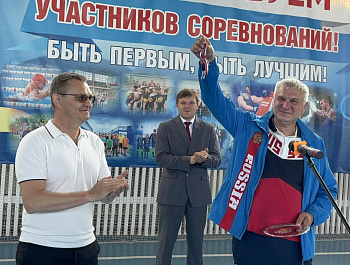 К новым победам – на новом автобусе!