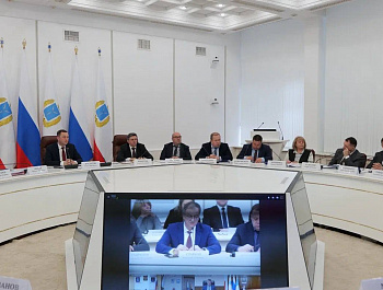  Губернатор Роман Бусаргин провел постоянно действующее совещание с участием зампредов и министров Правительства области, а также глав районов