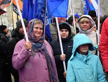 В Саратове на площади у консерватории 4 ноября состоялся фестиваль национальных культур, посвященный Дню народного единства