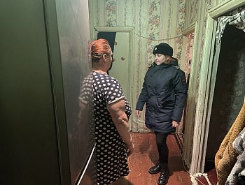 Сотрудники полиции провели беседу в рамках профилактической акции «Забота»