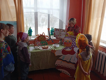 21.02.2026г., на базе СДК с.Вязовка руководитель кружков  провела детскую игровую программу "Масленица пришла-отворяй ворота"
