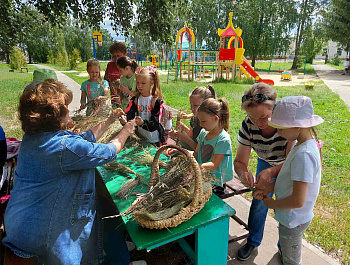 Народная кукла
