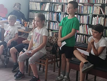 «Фольклорный калейдоскоп»                                                                                                          Познавательный час