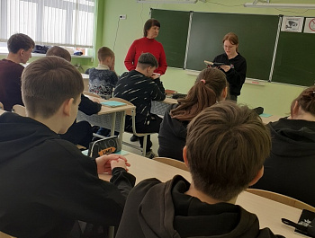 «Слова, пришедшие из боя»                                                                                               Час памяти