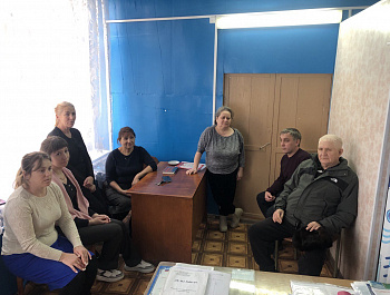 В с.Репьевка состоялось заседание постоянно-действующего совещания при участии главы администрации Яковлевского муниципального образования Р.Г. Тугушева