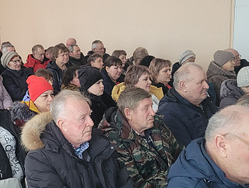 Глава района Наталья Трошина встретилась с жителями села Вязовка