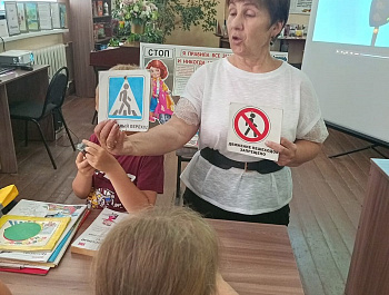 «Я по улице шагаю»                                                                                                                                 Литературно-правовой  мульт-урок