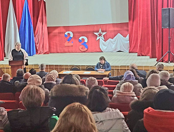 Глава района провела  встречу с жителями села Максимовка