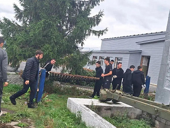 По поручению главы администрации Яковлевского муниципального образования Рината Тугушева проведены работы по благоустройству