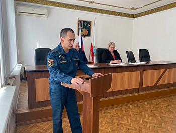 В зале заседаний администрации района прошло совещание по вопросам благоустройства 