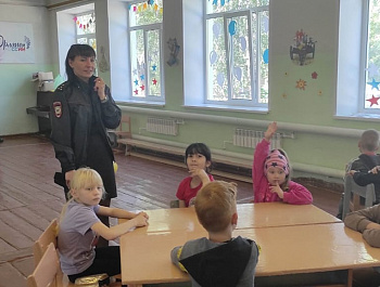 Базарно-Карабулакские полицейские проводят оперативно-профилактическое мероприятие «Защита»