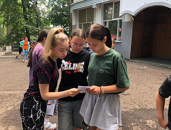 Культорганизатор РДК Карина Березина провела акцию «Мы за ЗОЖ»