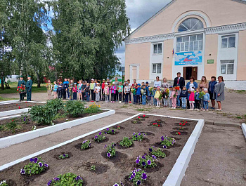 22 июня на площади с. Алексеевка у Памятника погибшим односельчанам прошел митинг памяти «Будем памяти верны»