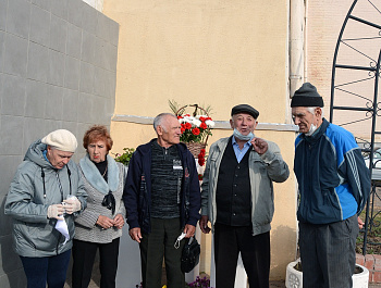 Сегодня состоялась торжественное открытие мемориальной доски А. А. Некрасову - режиссёру Народного драматического театра Базарного-Карабулака, постановщику культурно-массовых мероприятий
