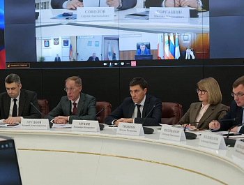 Губернатор Роман Бусаргин провел постоянно действующее совещание с участием зампредов и министров Правительства области, а также глав районов