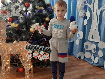 Свободинский СК  « Новогоднее творение» - конкурс на лучшую новогоднюю игрушку.