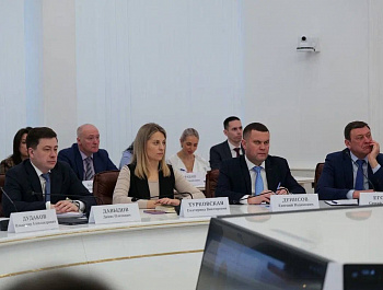 Губернатор Роман Бусаргин провел постоянно действующее совещание с участием зампредов и министров Правительства области, а также глав районов