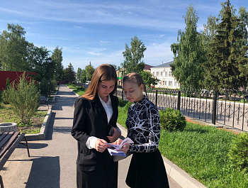 В рамках Всемирного дня без табака, культорганизатор РДК Карина Березина провела акцию «Жизнь - без сигаретного дыма»
