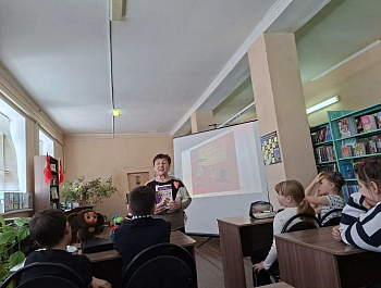 «Угощаем интересной книгой»                                                                                                                Библиоменю