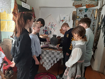 «Земля Алексеевская  – прошлое и настоящее» 	Фотоальбом