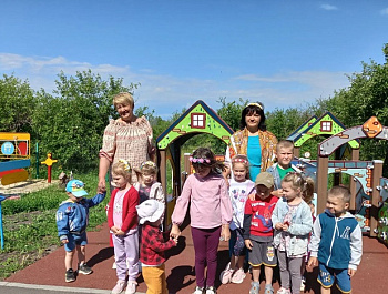 «Солнце заиграло – к нам пришёл Иван Купала!»                                                            Игровая программа