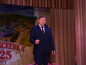 Глава района Андрей Кушнарёв посетил благотворительный концерт в с. Алексеевка