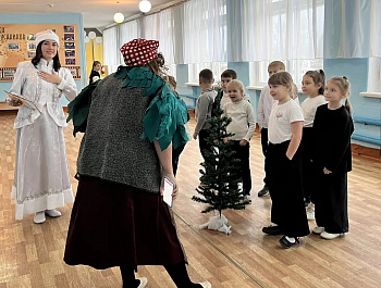 20 ДЕКАБРЯ НОВОГОДНЯЯ ЗЕЛЕНАЯ КРАСАВИЦА ПРАЗДНУЕТ СВОЙ ДЕНЬ РОЖДЕНЬЯ
