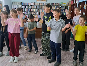 «Книжный остров в океане лета»                                                                                           Литературная игра