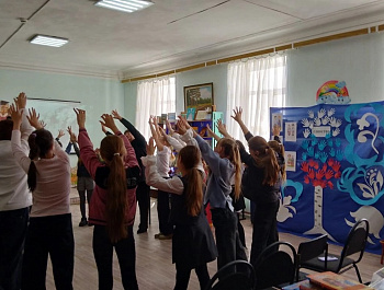 «Сказочная карусель народов России»                                                                                    Игровая  познавательная программа