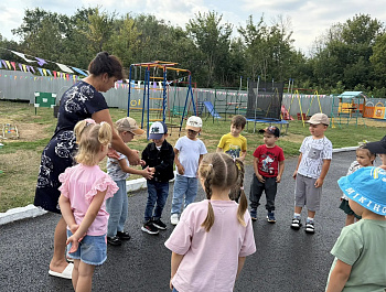 «Наливное яблочко» Познавательно-игровая программа