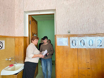 Начальник управления образования администрации района Е. Н. Симонова приняла участие во Всероссийской акции «День сдачи ЕГЭ родителями»