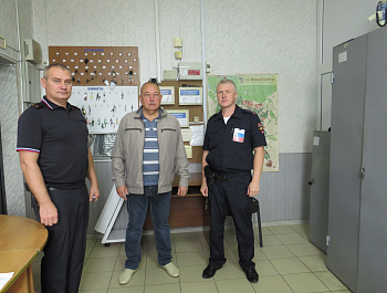 В рамках акции «Гражданский мониторинг» общественник проверил работу изолятора временного содержания и дежурной части Базарно-Карабулакского отдела полиции