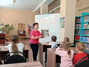 «И жестока,  и страшна,  шла по Родине война»                                                          Литературно- патриотическая  переменка