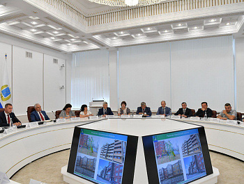 В правительстве Саратовской области губернатор Роман Бусаргин провел заседание инвестиционного комитета
