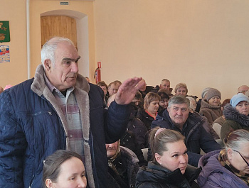 Глава района Наталья Трошина встретилась с жителями села Вязовка