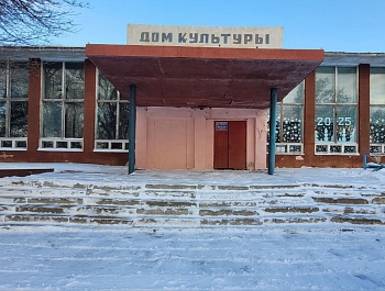 Первый заместитель главы администрации района Ю.В. Евдокимова  посетила Дом культуры в селе Березовка 