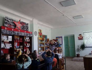 «Книг любимые страницы»                                                                                                Литературный микс