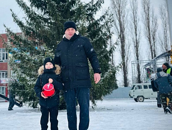 Первый заместитель главы администрации района Алексей Ганин присоединился к Всероссийской акции «Ёлка желаний»